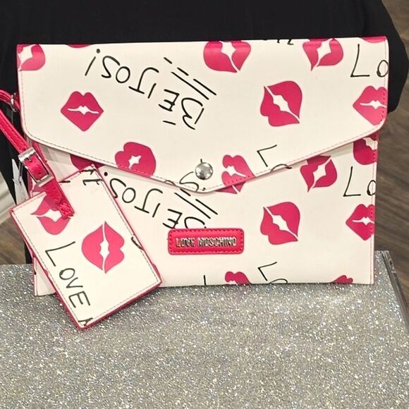 Love Moschino Kisses Clutch w/ID Tag & Card Wallet- White/Pink